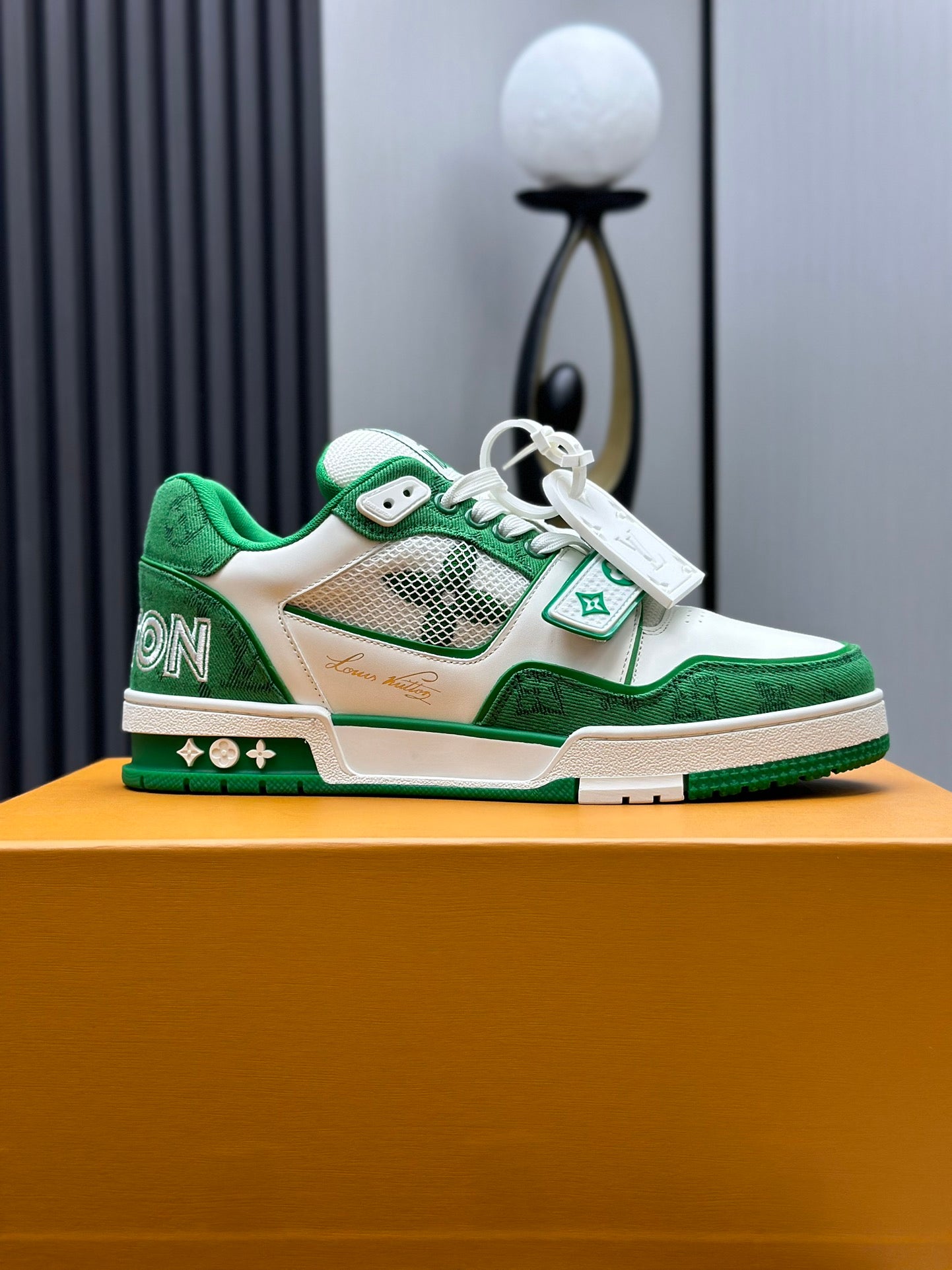 Louis Vuitton 8ZA7BRH6