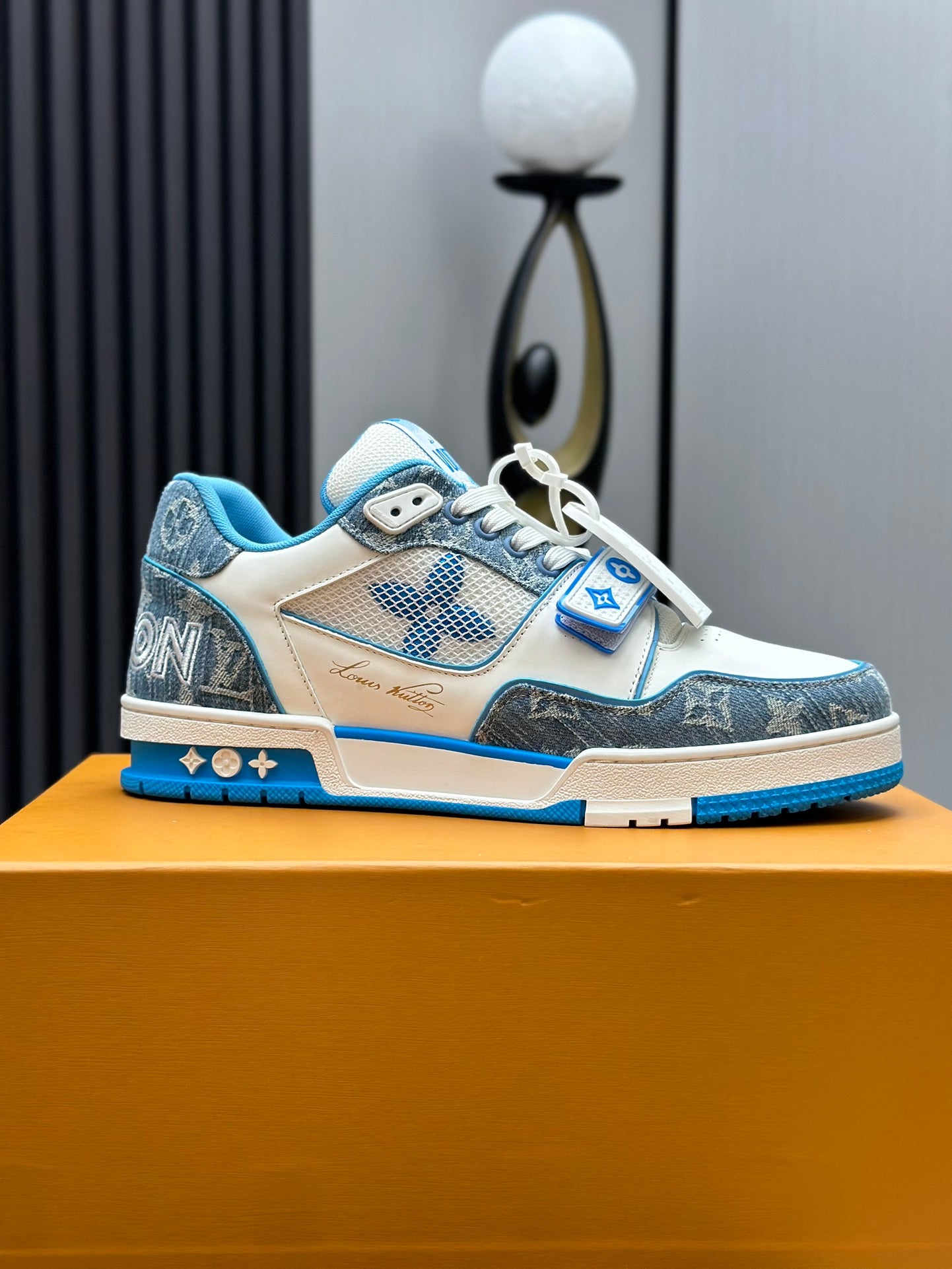 Louis Vuitton GTJQXQZP