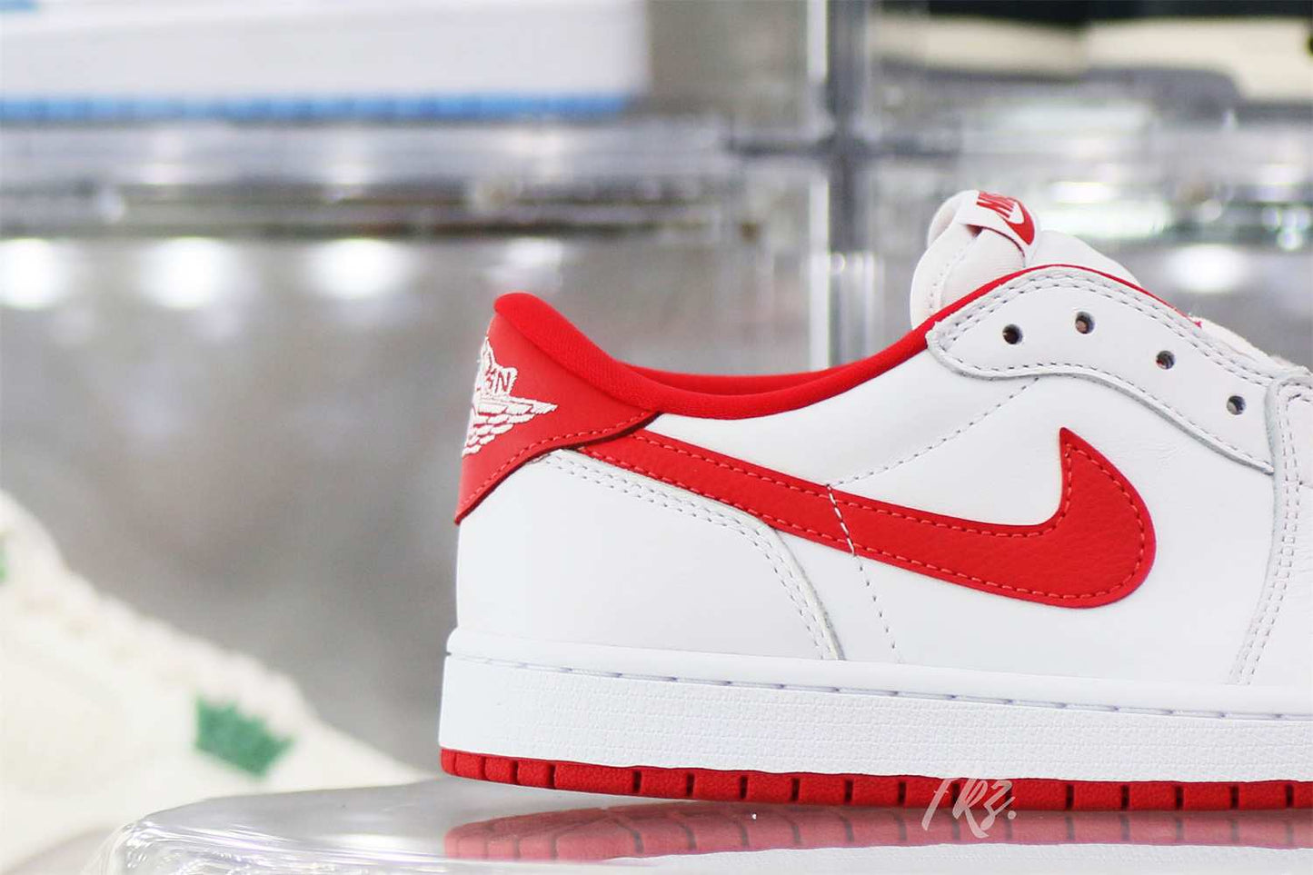 Air Jordan 1 Low University Red