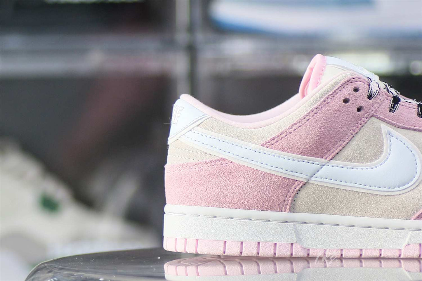Nike Dunk Low LX Pink Foam