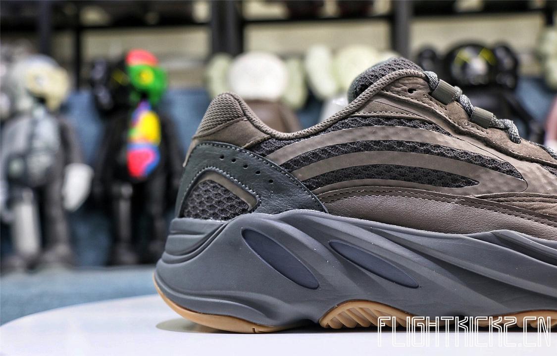 Yeezy Boost 700 V2 Geode 2019