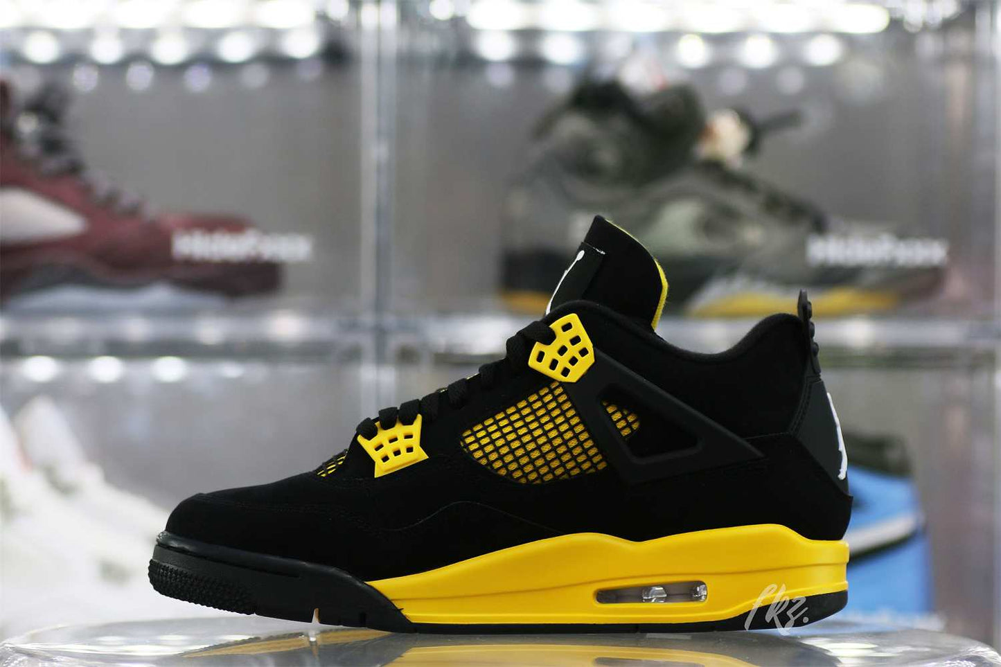 Air Jordan 4 Retro Thunder 2023 (LN5 A1 Batch)