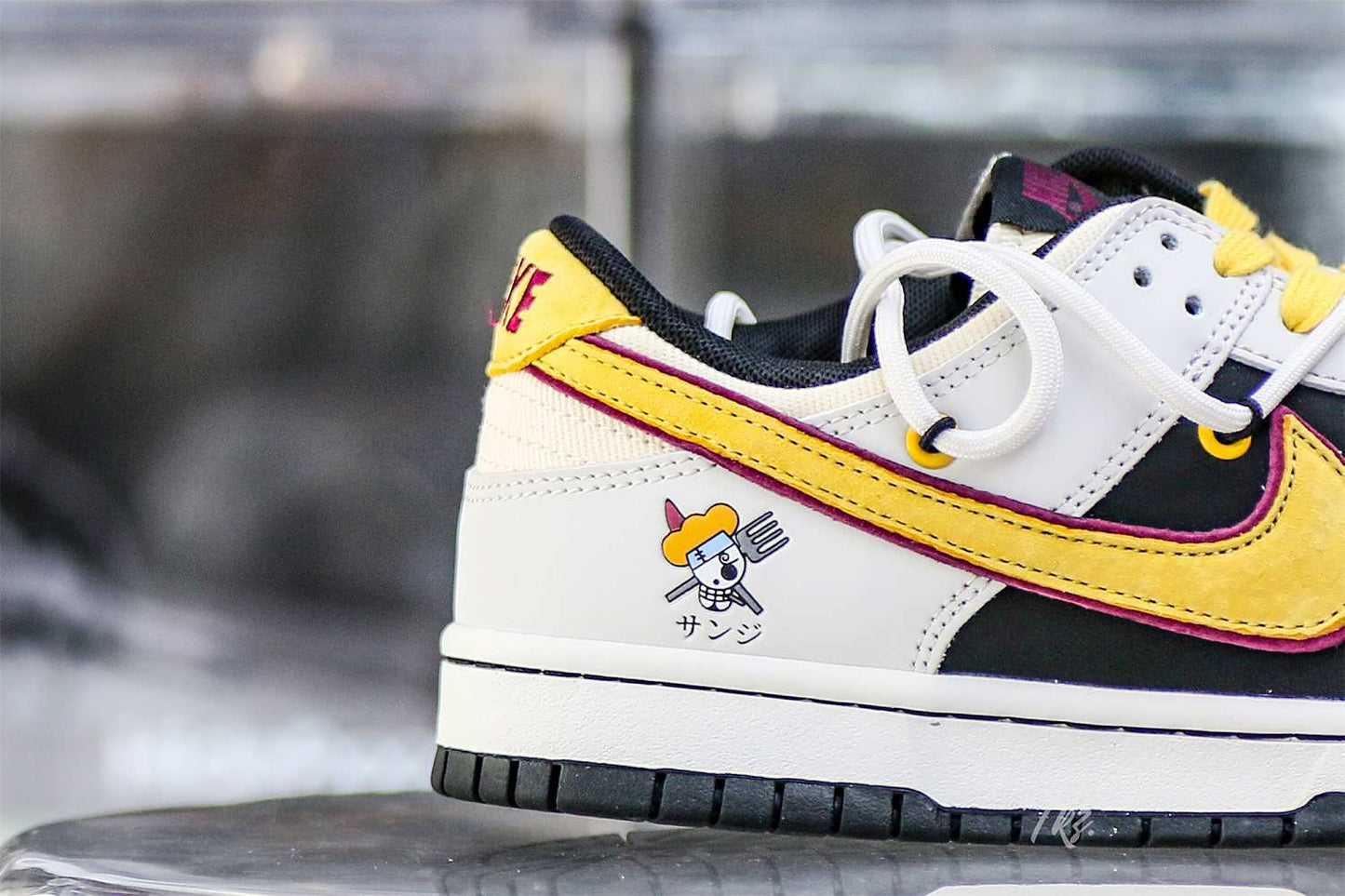Otomo Katsuhiro x Nike Dunk One Piece Luffy White Yellow