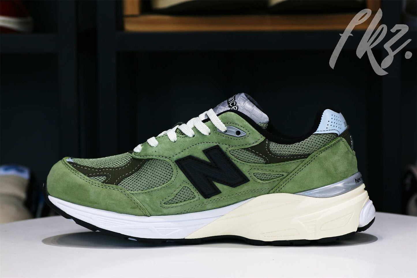 JJJJound x New Balance 990V3 Olive