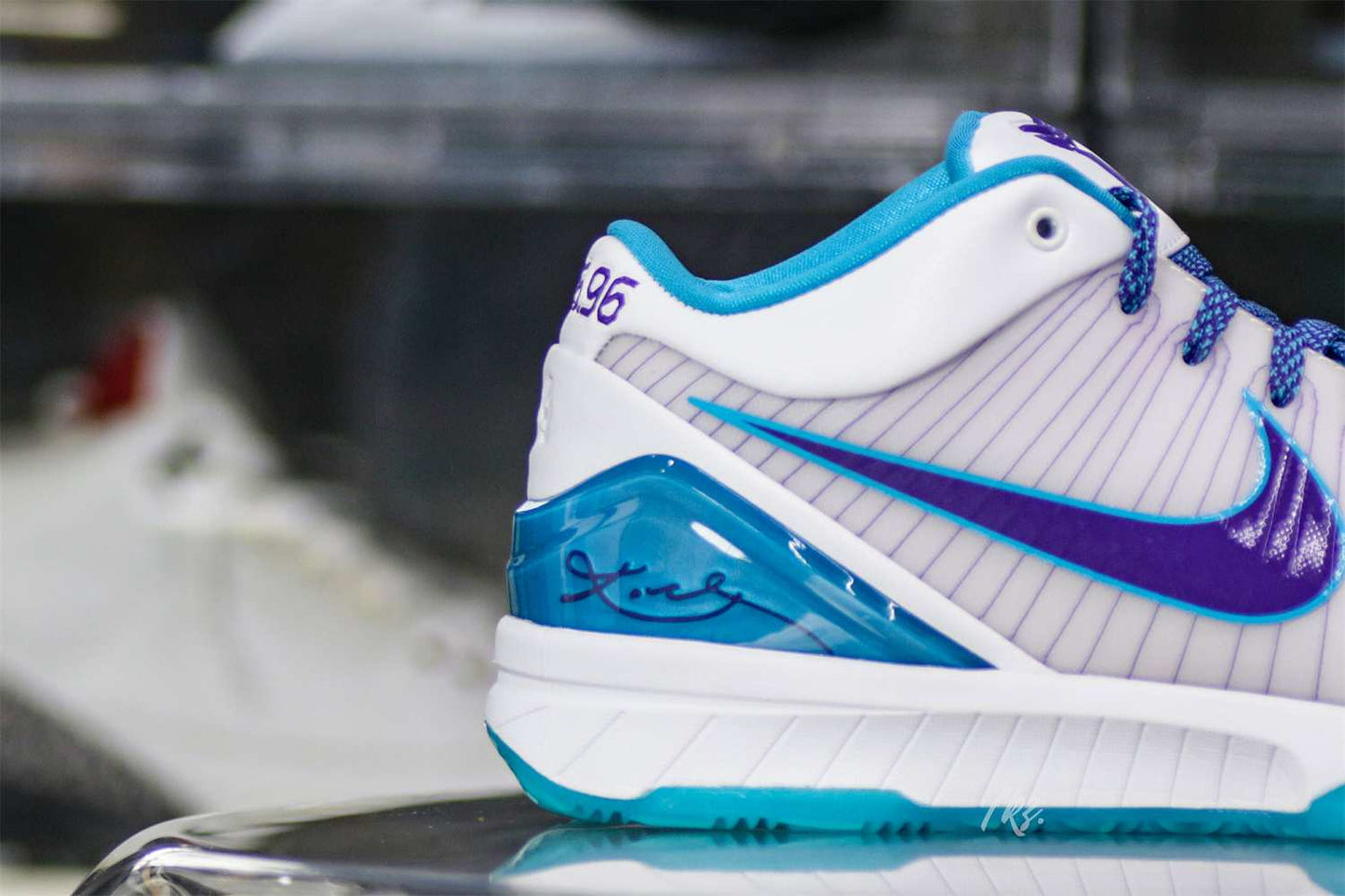 Nike Kobe 4 Protro Draft Day Hornets
