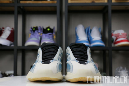 Yeezy 700 v3 Kyanite 2021