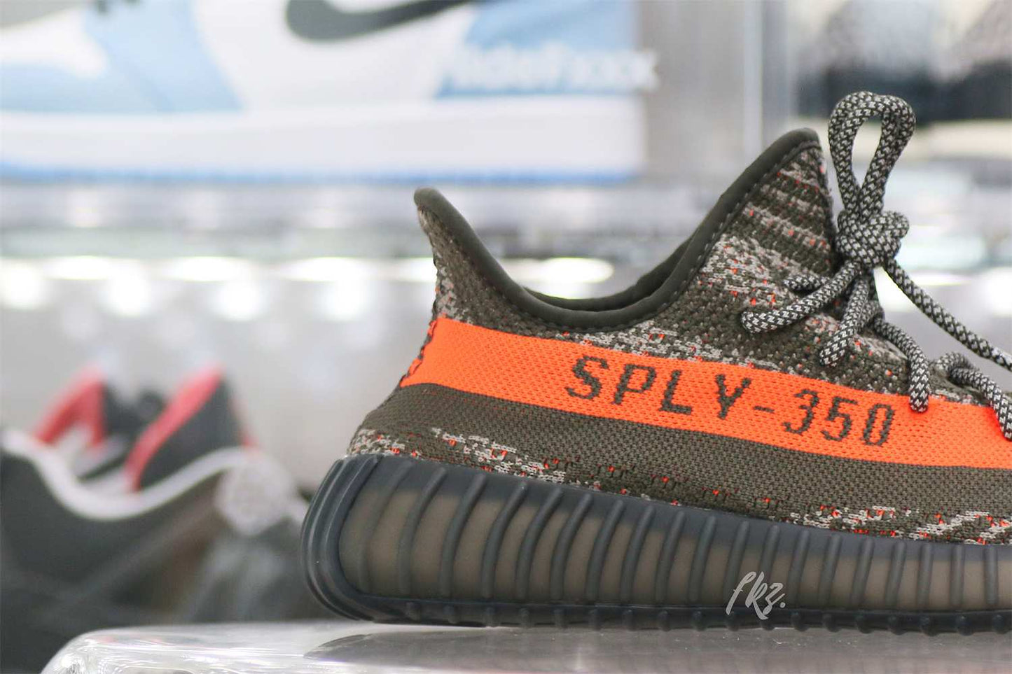 Yeezy Boost 350 V2 Carbon Beluga 2023