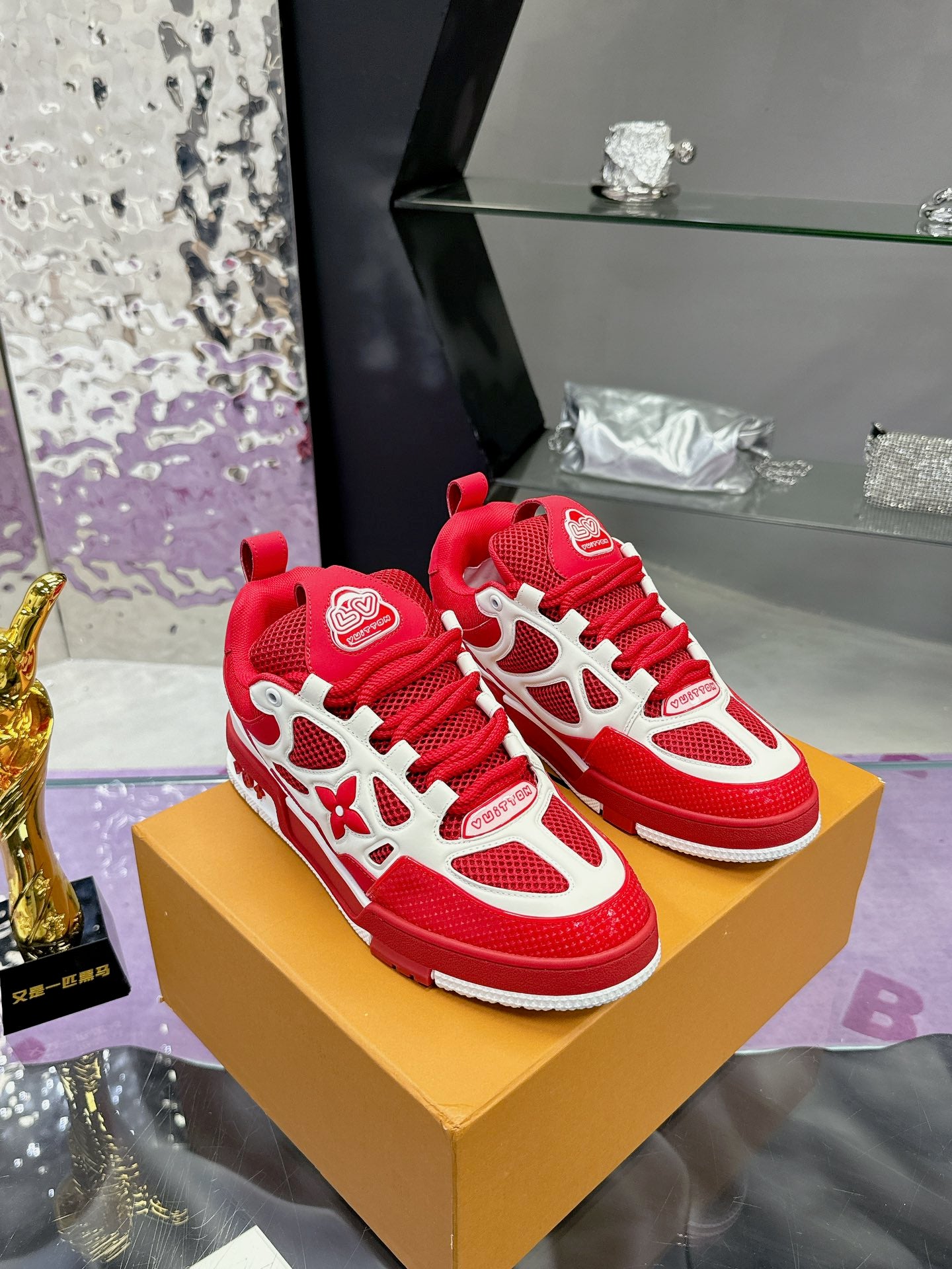 Louis Vuitton ITZVFHO6