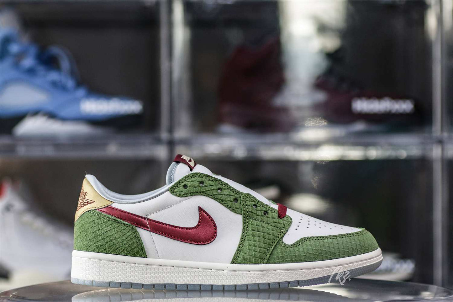 Air Jordan 1 Low OG Year Of The Dragon  2024