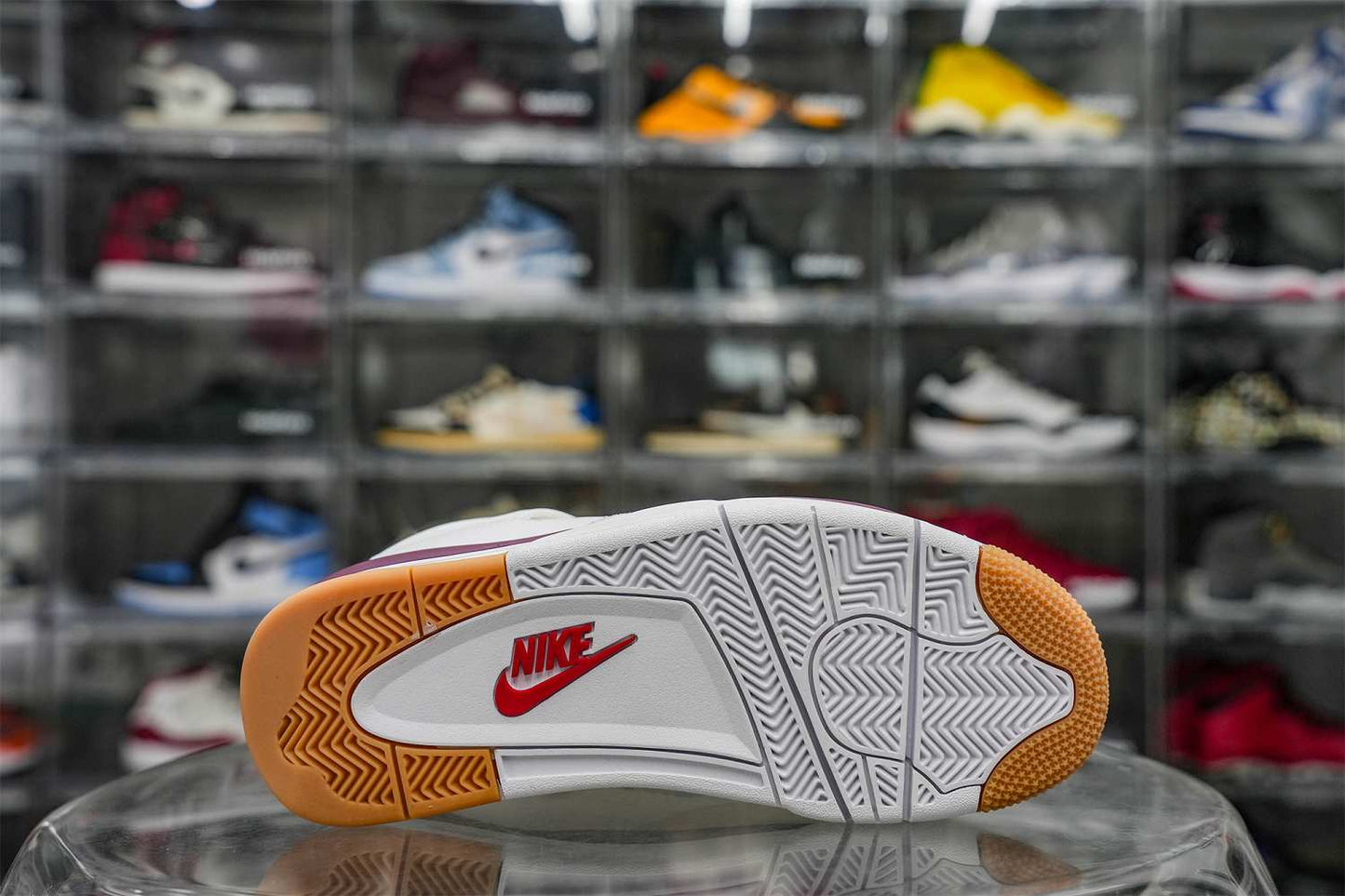 Air Jordan 4 Retro SP X Nike SB Bordeaux Red