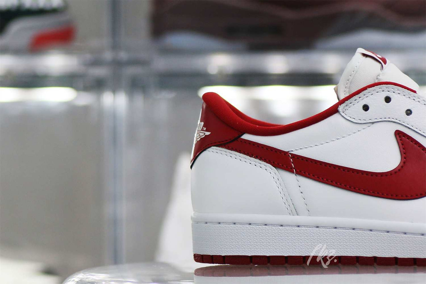 Air Jordan 1 Retro Low White Varsity Red