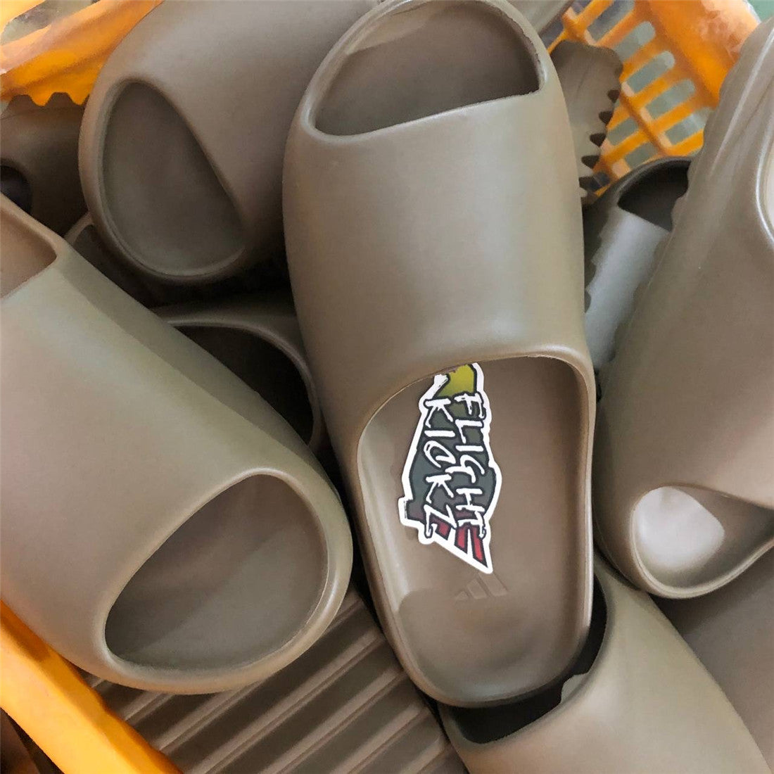 Yeezy Slides Core 2021GW5350色A1 Batch
