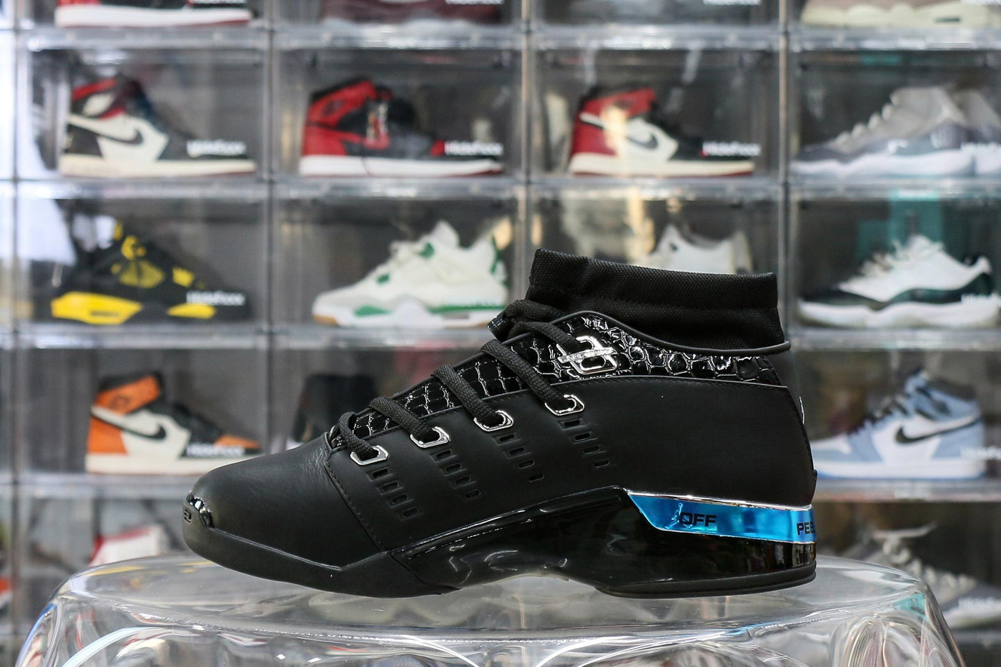 Jordan 17 OG Low Black Chrome (Regular box)