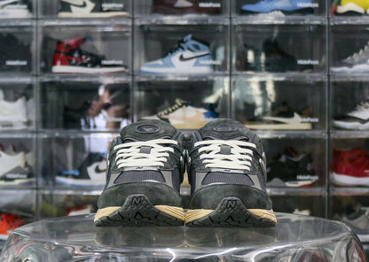 New Balance 2002R Black Dark Grey