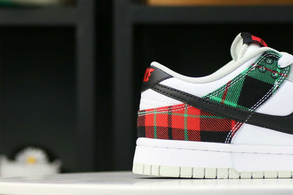 Nike Dunk Low Plaid