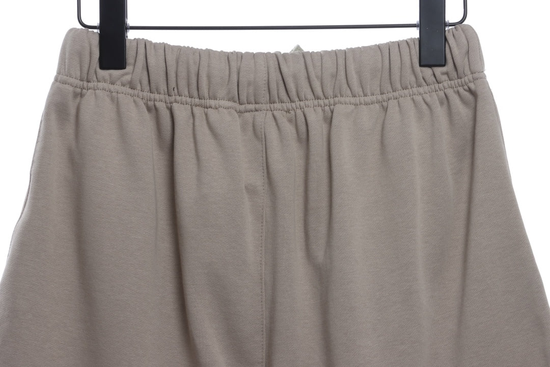 Essenti@ls Flocked alphabet shorts