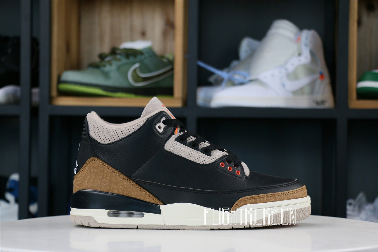 AIR JORDAN 3 RETRO DESERT