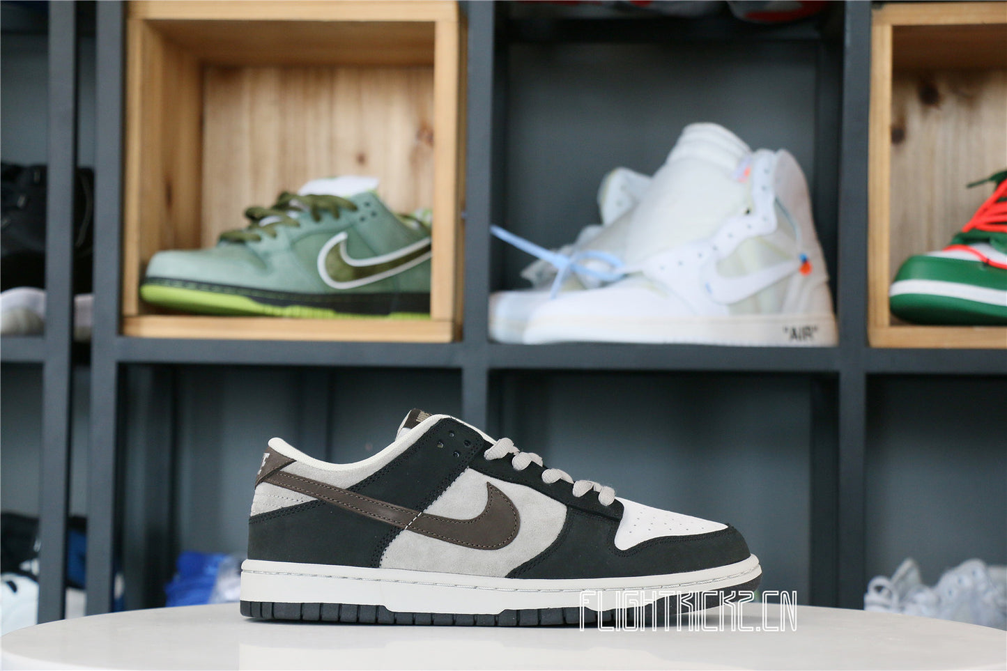 Otomo Katsuhiro x Nike SB Dunk Low Steamboy OST Grey Brown Mocha