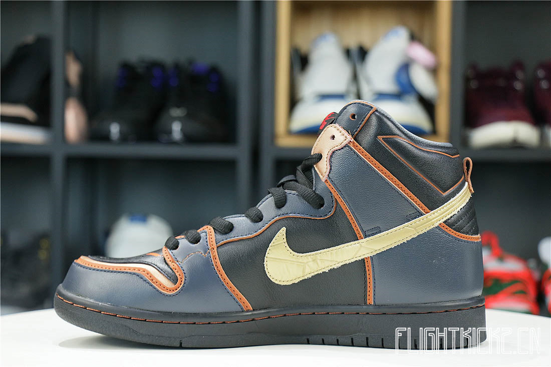 Nike SB Dunk High RX-0 Unicorn Gundam 02 Banshee