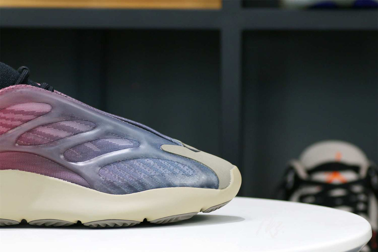 Yeezy 700 V3 Fade Carbon 2022