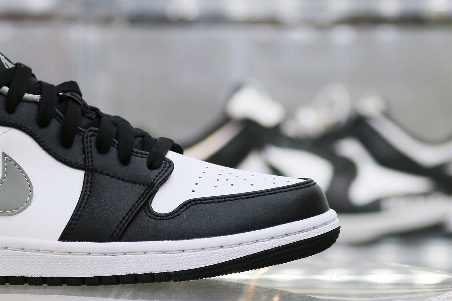 Air Jordan 1 Low Black White Grey