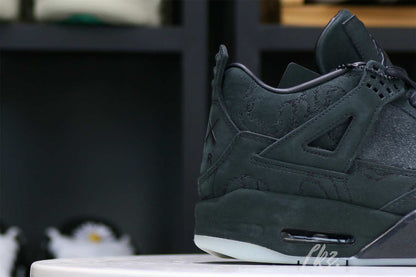 Kaws X Air Jordan 4 Retro Black 2017( Ln5 A1 Batch)
