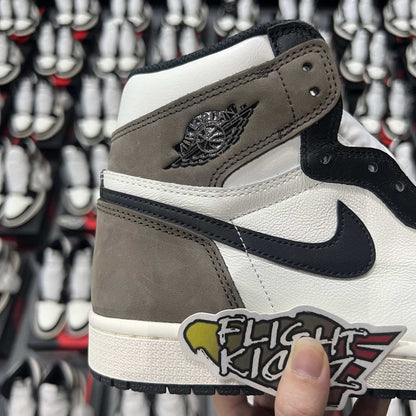 Jordan 1 Retro High Dark Mocha 2020 (LN5 A1 Batch)