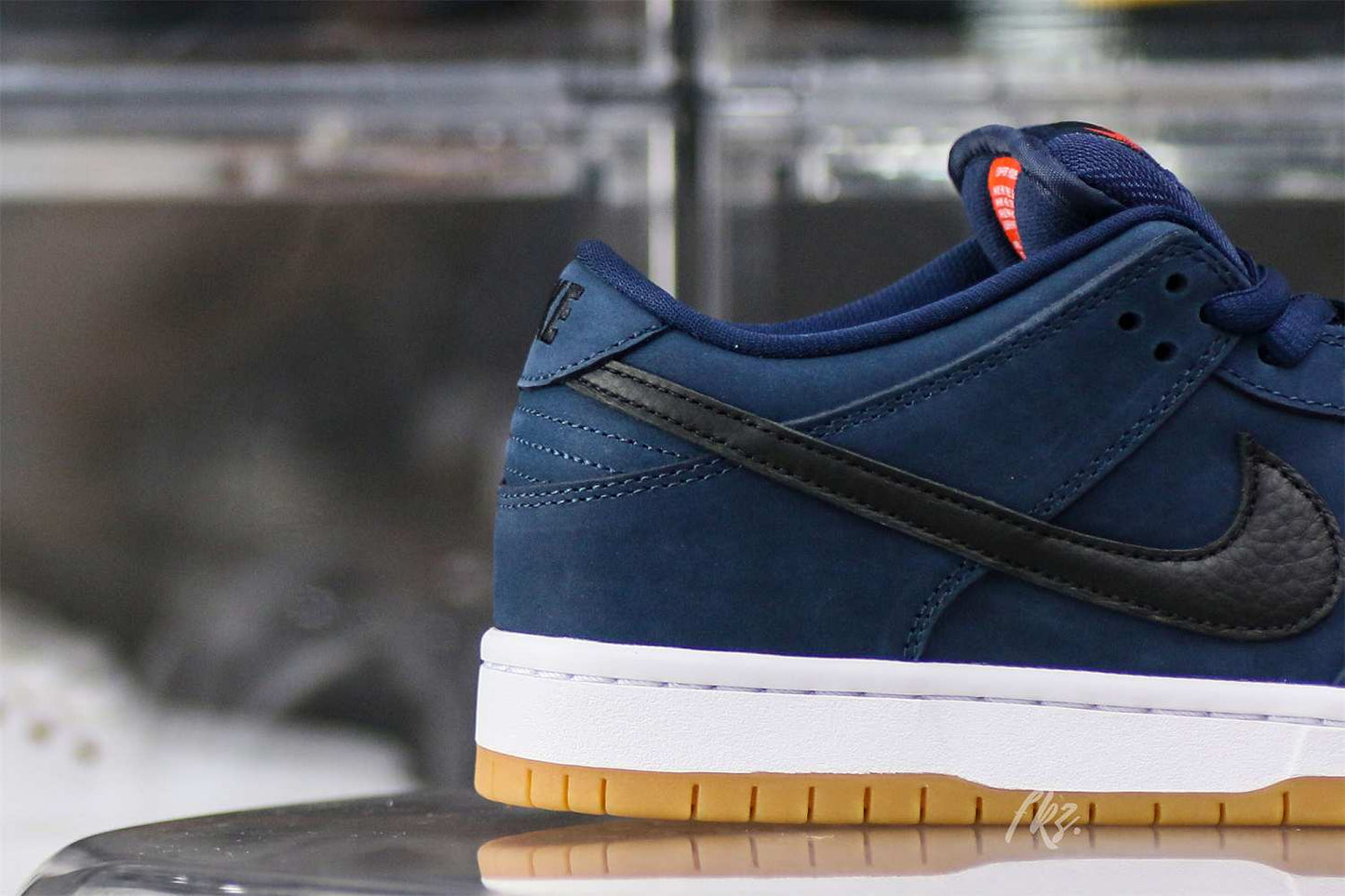 Dunk Low Pro ISO SB Navy Gum