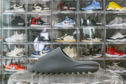 Yeezy Slides Slate Grey 2023 ID2350A1 Batch