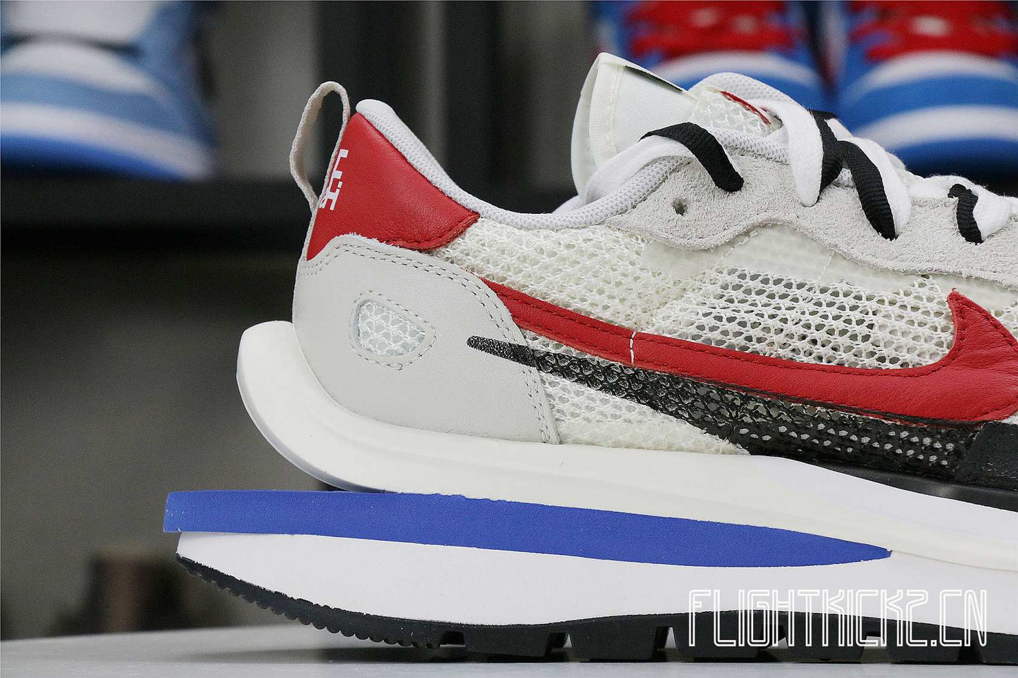 Sacai x Nike Vaporwaffle Sport Fuchsia Game Royal (LN5 A1)