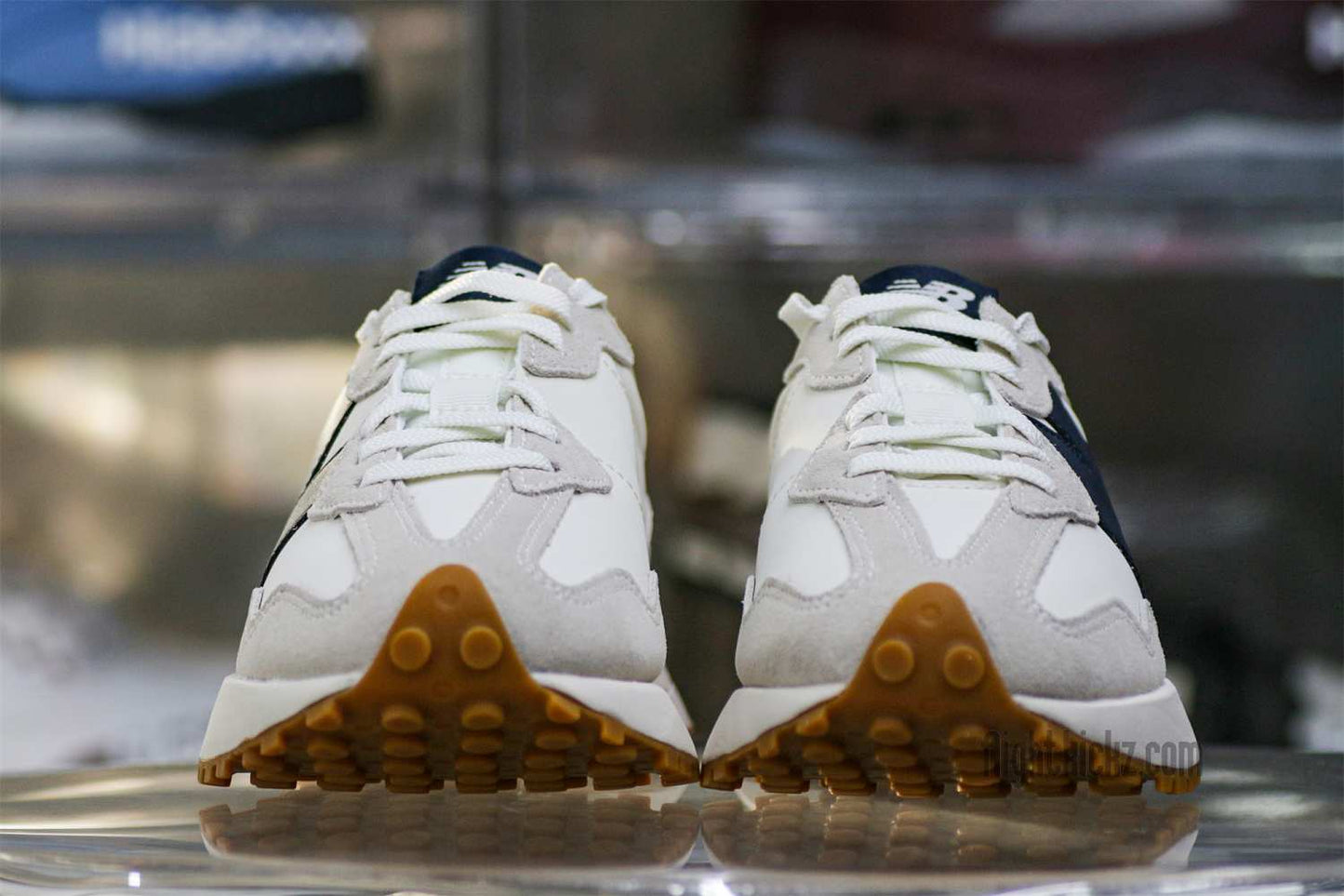 New Balance Wmns 327 Moonbeam Outerspace