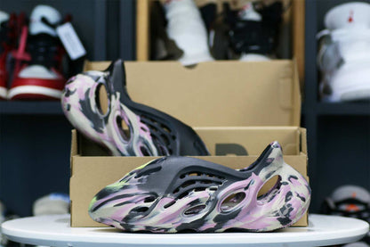 Yeezy Foam Runner MX Carbon 2022 (IG9562)(LN5 A1 Batch)