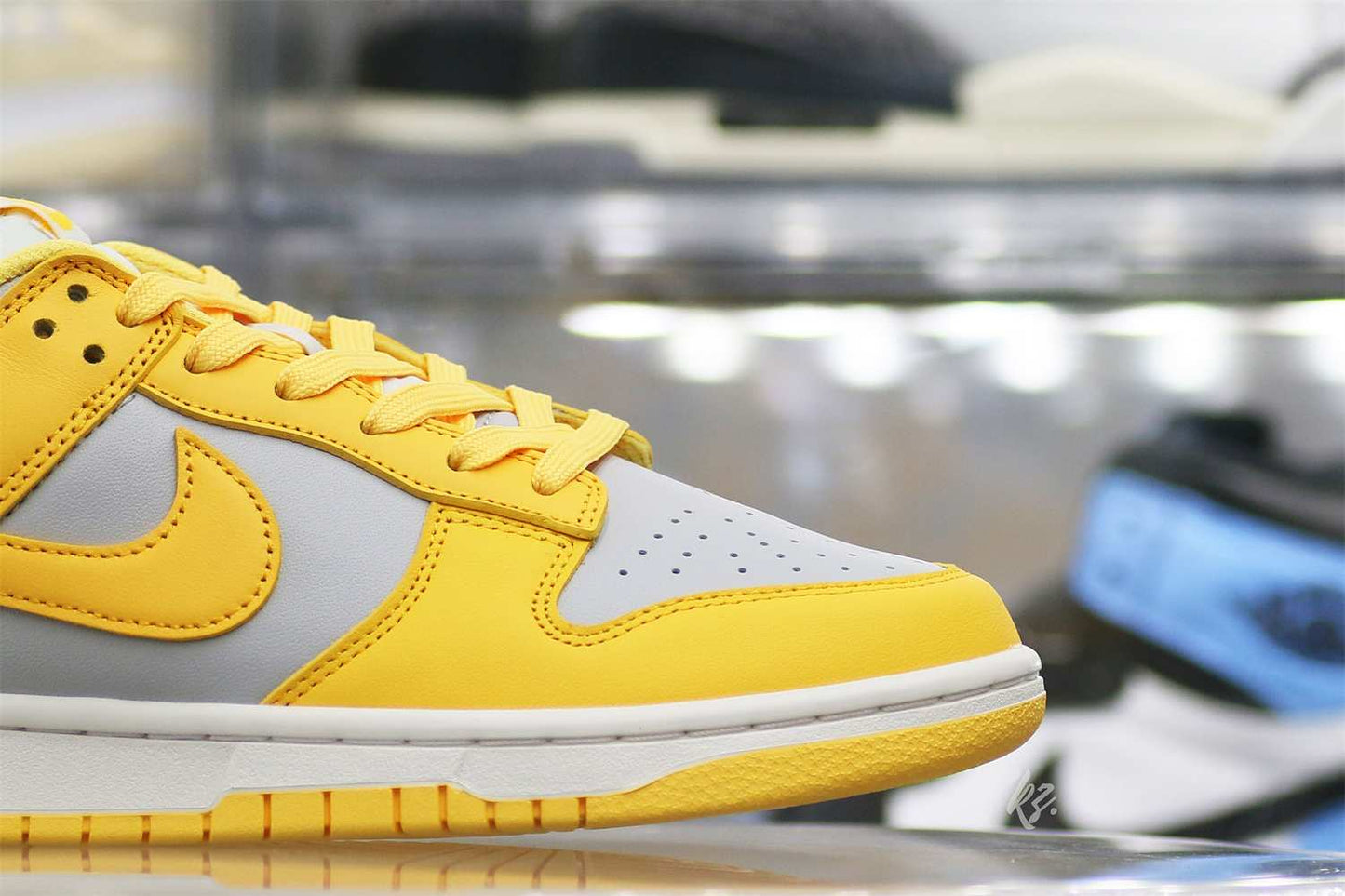 Nike Dunk Low Citron Pulse (Womens)