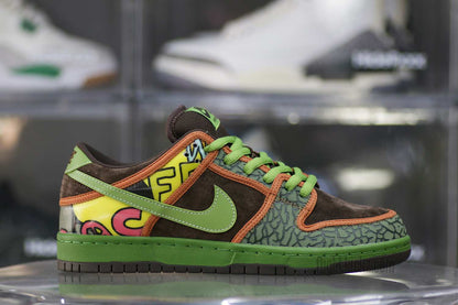 Nike SB Dunk Low De La Soul (2015)