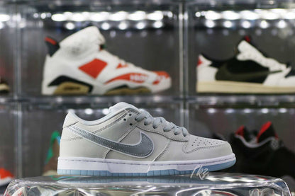 Nike Dunk Low White Lobster (Friends and Family)