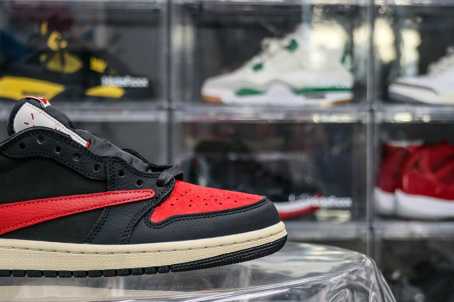 Travis Scott x Air Jordan 1 Low OG Black Red 2025