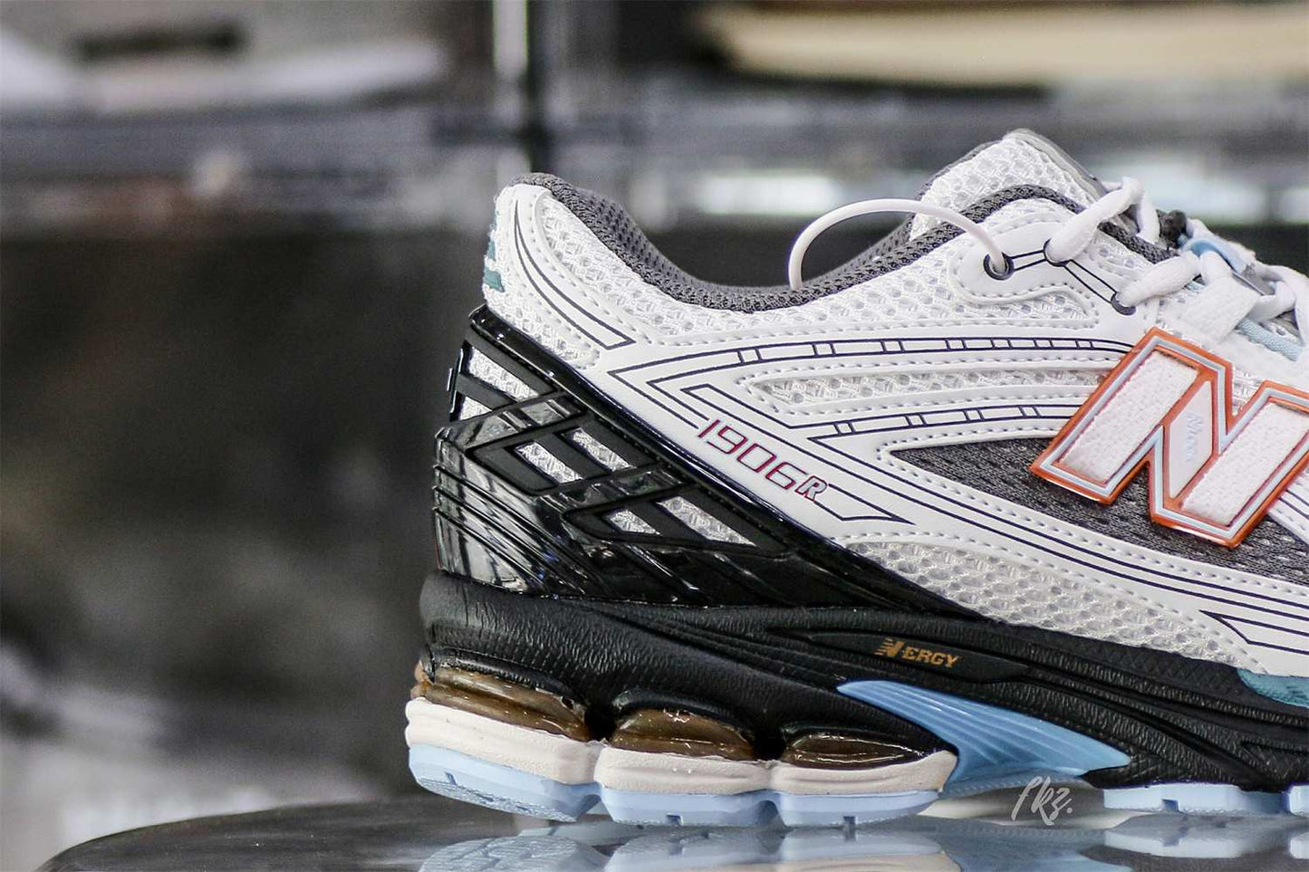 New Balance 1906R White Black Copper