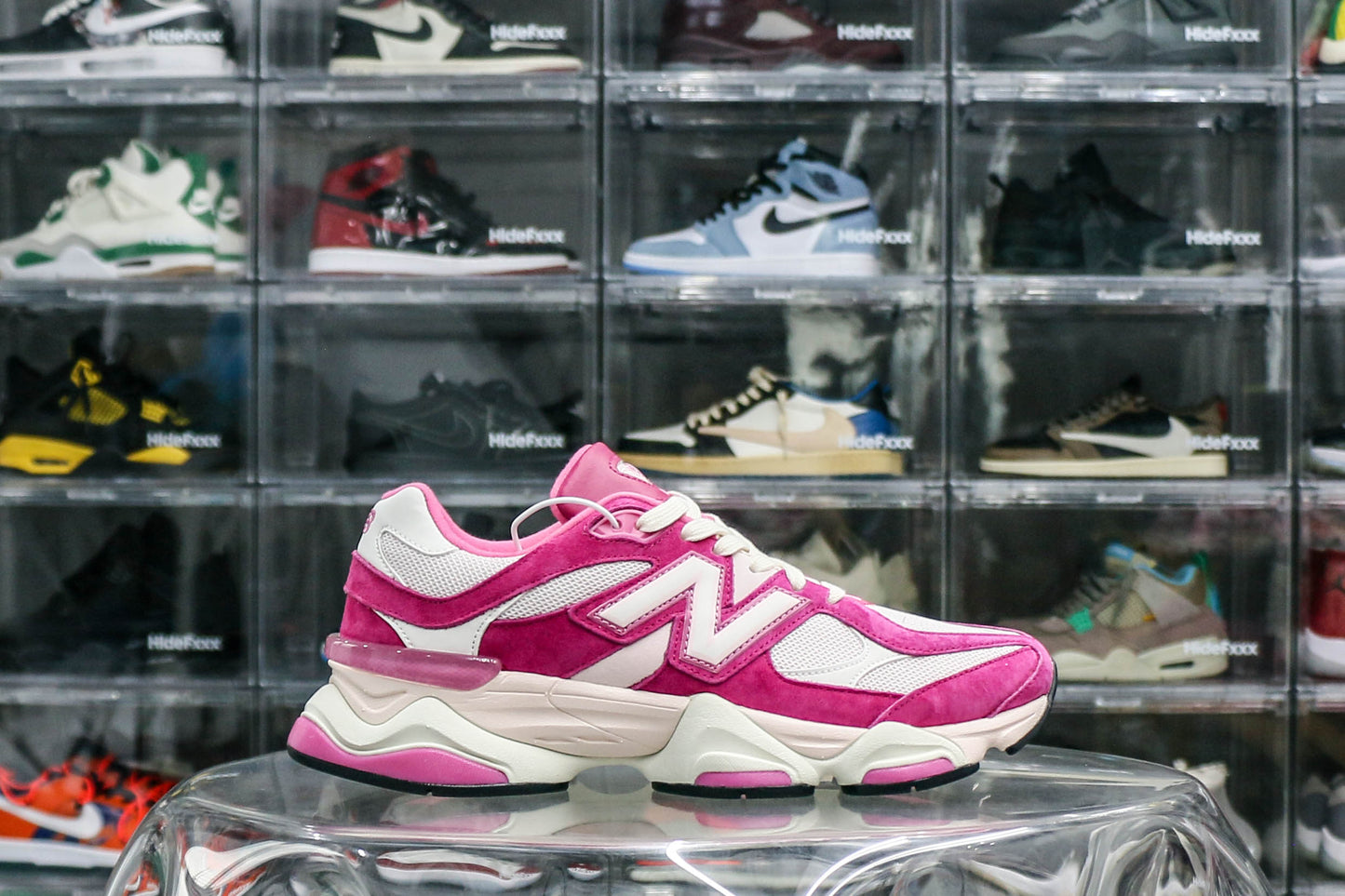 New Balance 9060 Fuchsia Pink