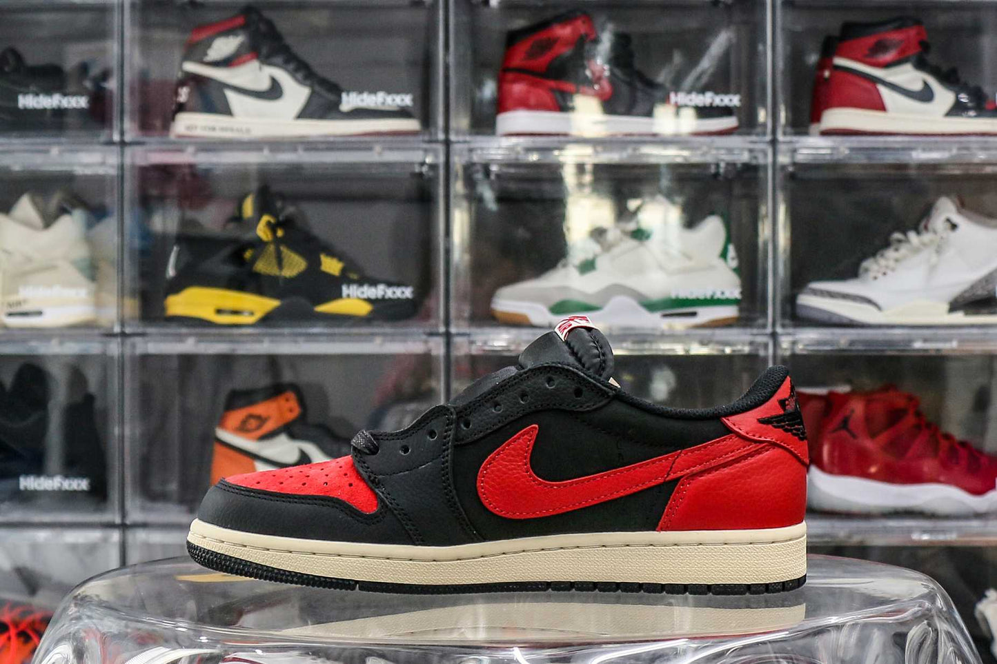 Travis Scott x Air Jordan 1 Low OG Black Red 2025
