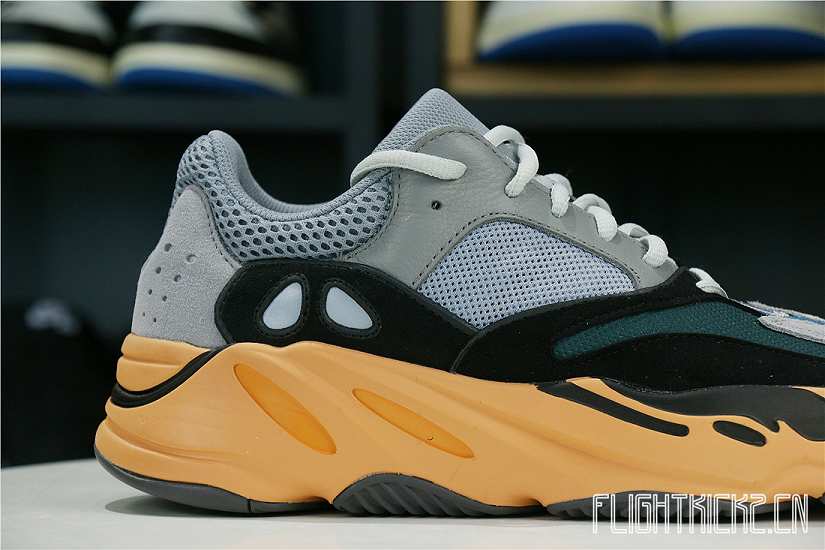 Yeezy Boost 700 Wash Orange 2021
