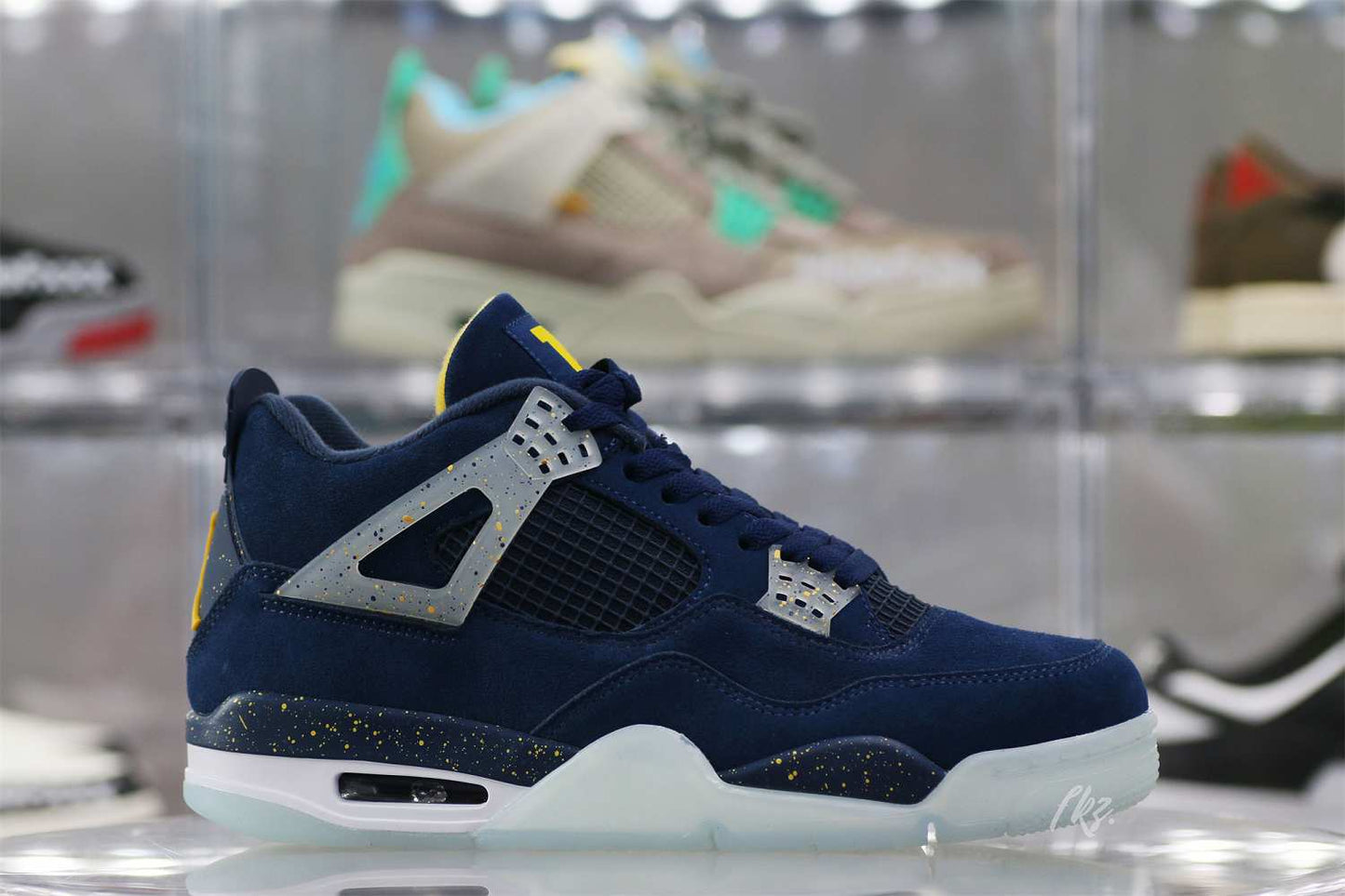 Air Jordan 4 Retro Michigan (PE)