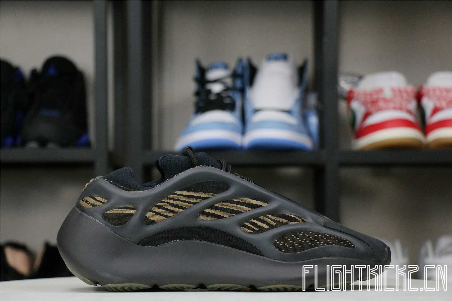 Adidas Yeezy 700 V3 Clay Brown