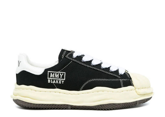 MaisOn Margiel@ Yasuhir0 gum-rubber sole black sneakers