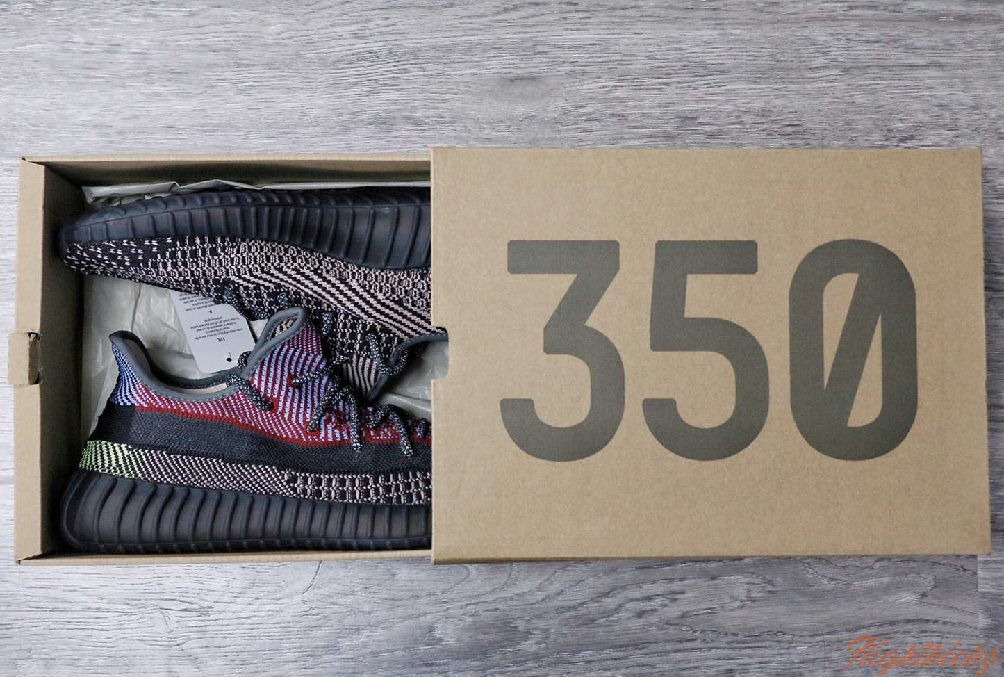 2019 Yeezy Boost 350 v2 Yecheil None Reflective (LN5 A1)