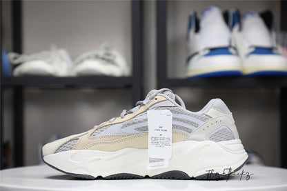 Yeezy Boost 700 V2 Cream 2021