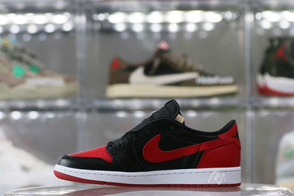 Air Jordan 1 Retro Low Bred 2015