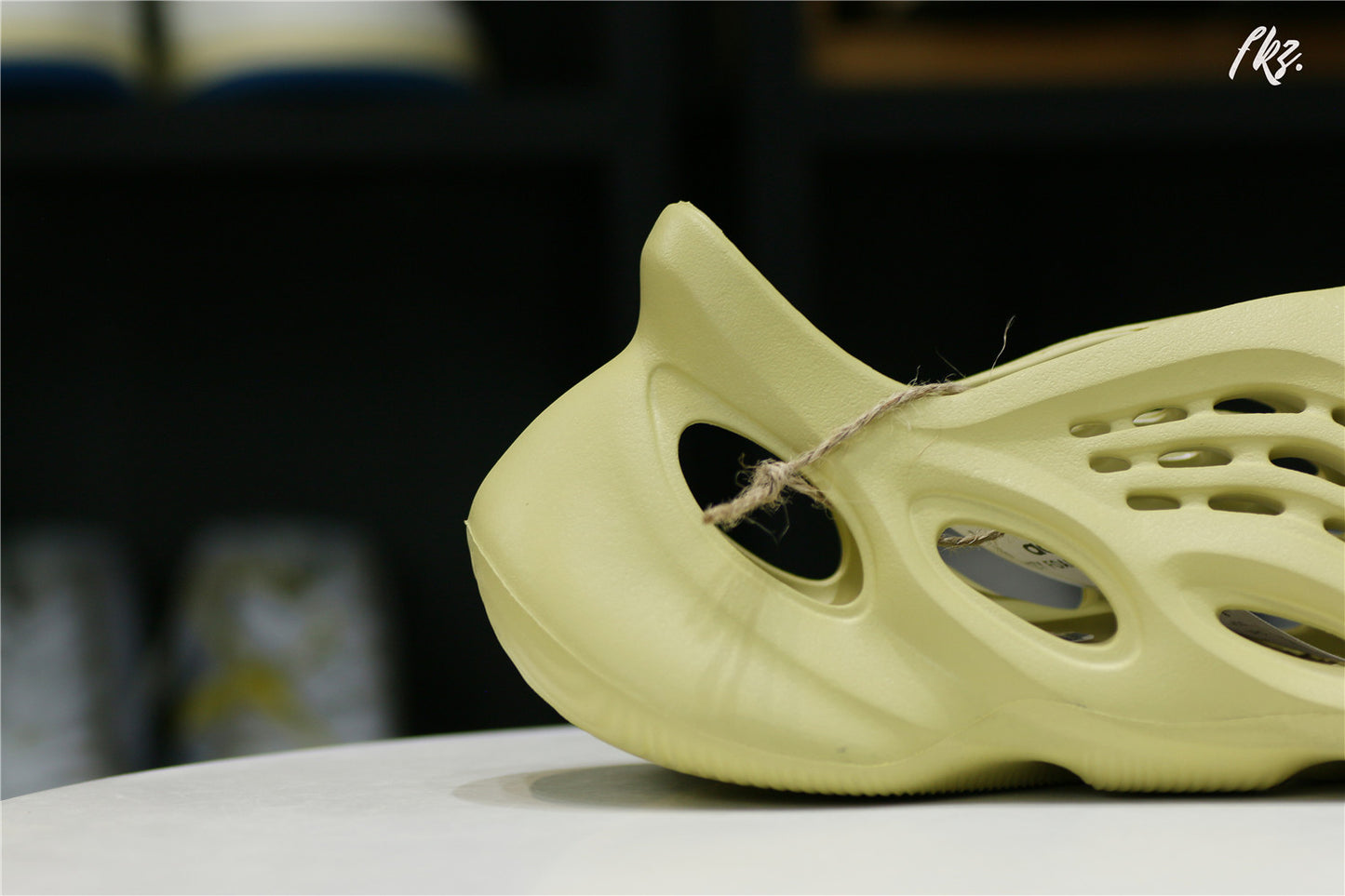 adidas Yeezy Foam RNNR Sulfur(LN5 A1 Batch)