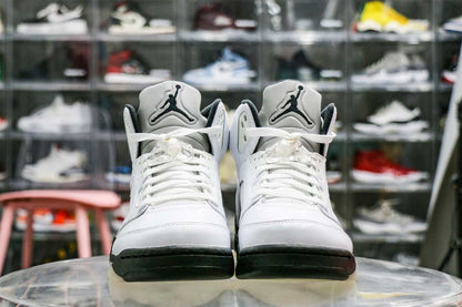Air Jordan 5 Retro Reverse Metallic