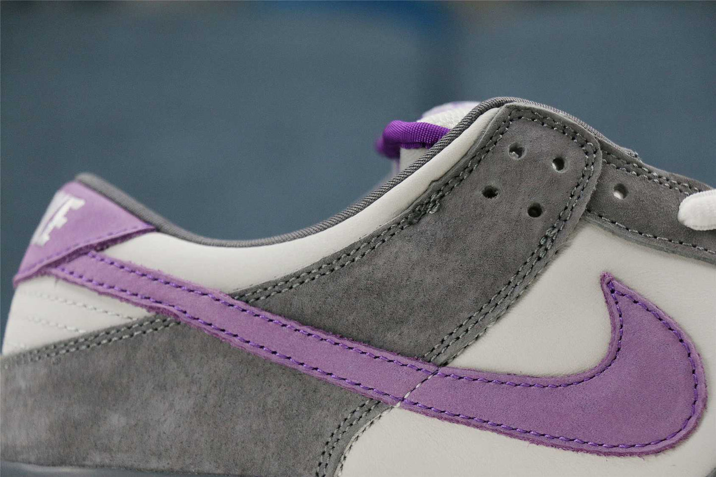 Nike Dunk SB Low Purple Pigeon