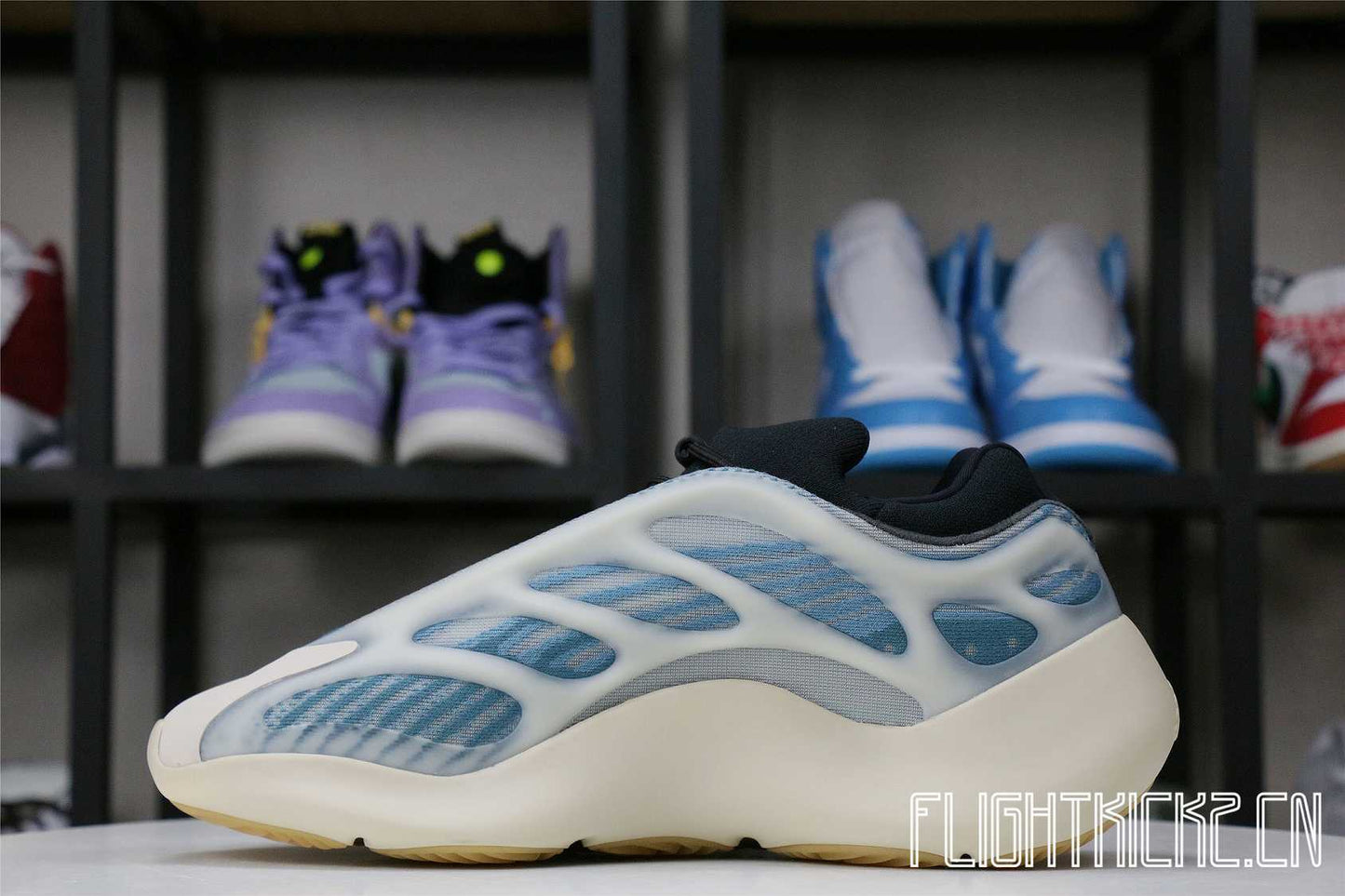 Yeezy 700 v3 Kyanite 2021